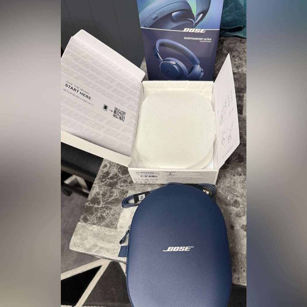 Bose Quiet Comfort Ultra QC Lunar Blue ๐๐ง - Picture 6 of 7